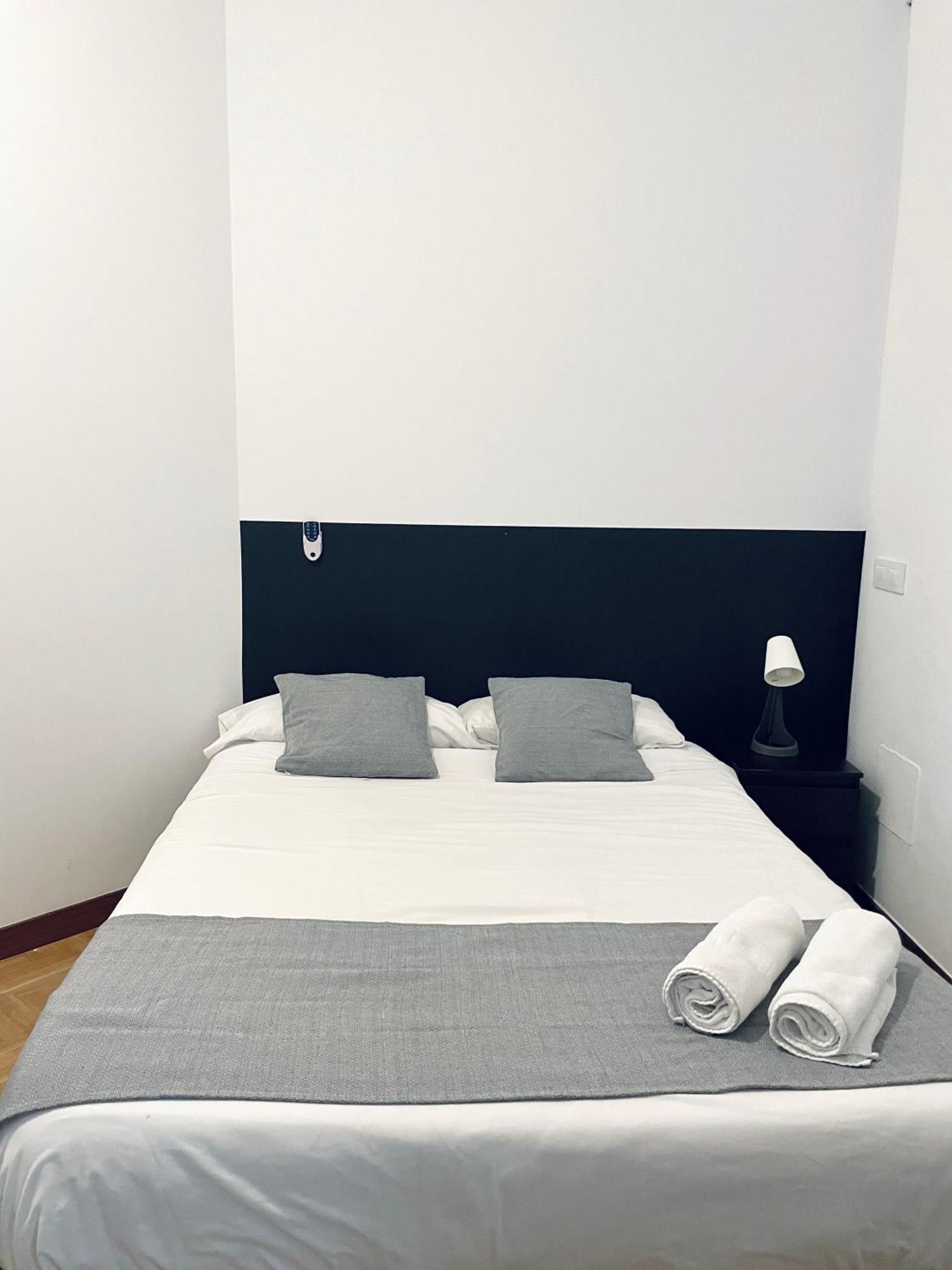 Ibiza Habitaciones Madri Exterior foto